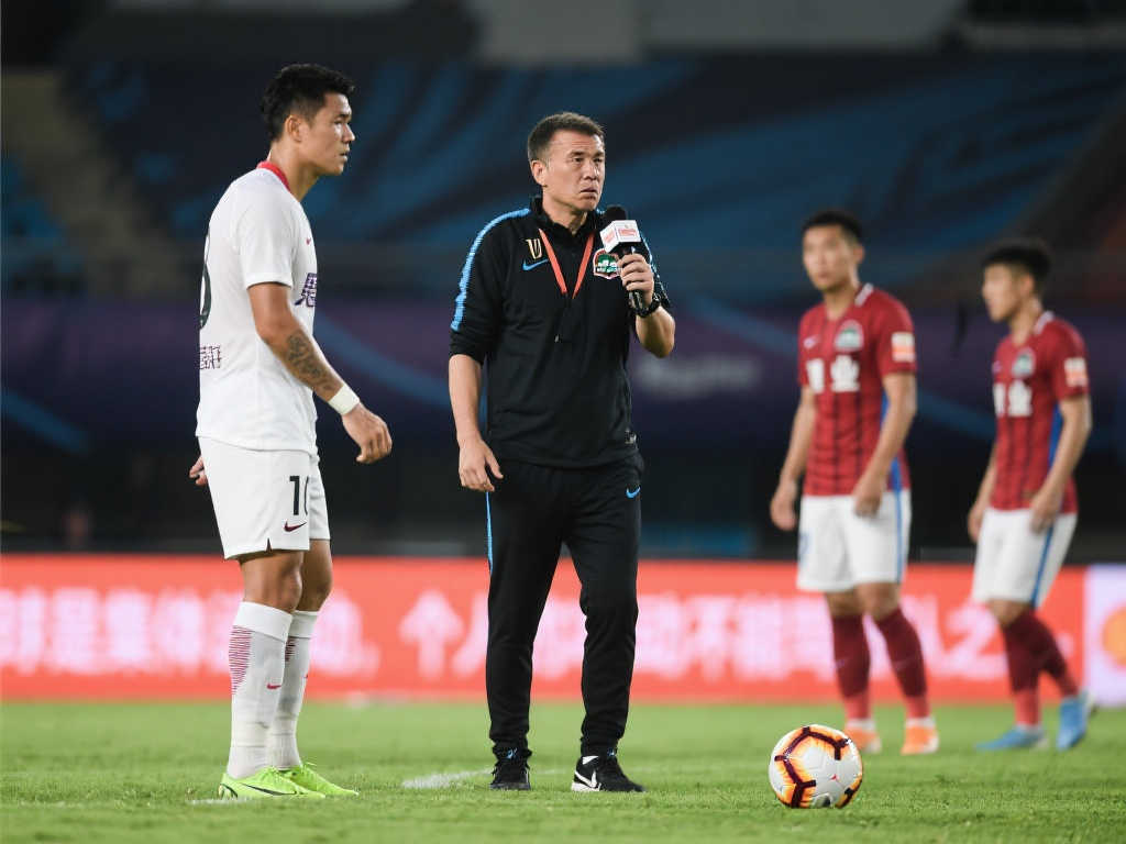 太阳解雇主帅蒙蒂 寻求从快船挖走泰伦-卢可能